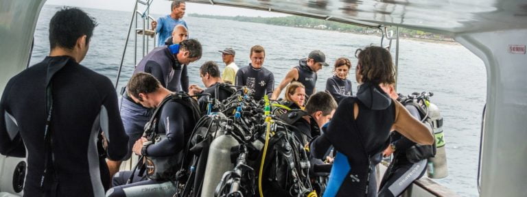 Scuba Diving Bali in Group wit OK Divers