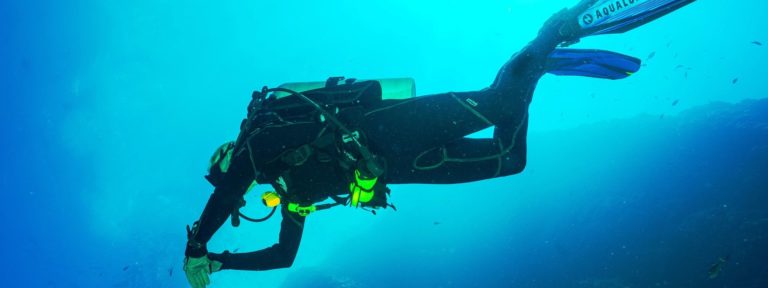 Scuba Diver Buoyancy Control and Scuba Diving